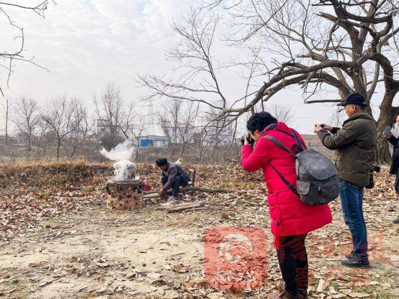 摄影.jpg 摄影.jpg